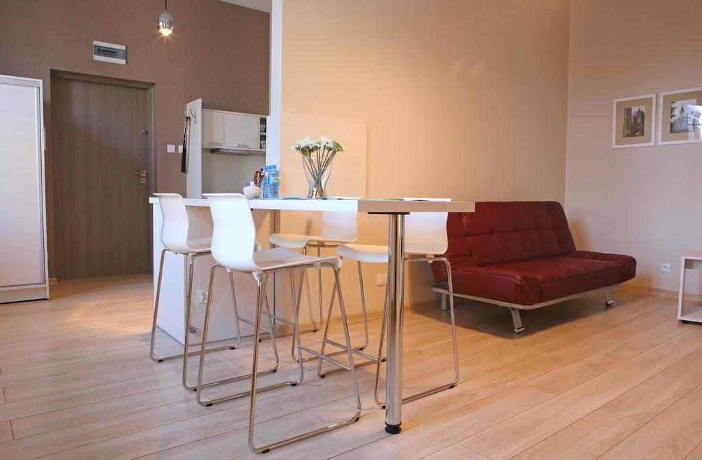 Apartamenty W Sercu Chelmna Chełmno Szoba fotó